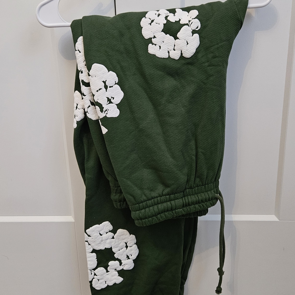 Denim Tears Wreath Sweatpants